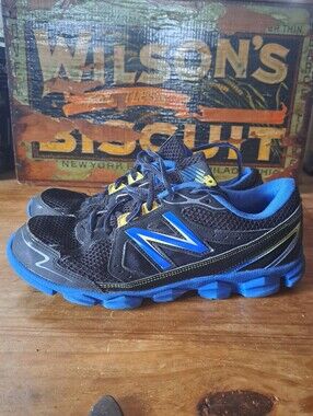New Balance 750 Youth Sneakers / Running Shoes Size 7 Black Blue Yellow KJ750BBY
